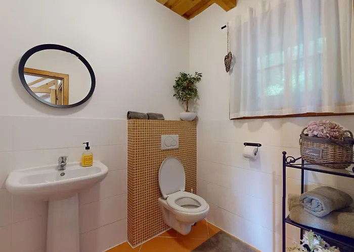 アパート Drevenica Borovica *